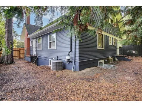 7537 N Richmond Avenue Portland OR 97203