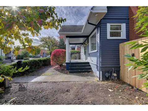 7537 N Richmond Avenue Portland OR 97203