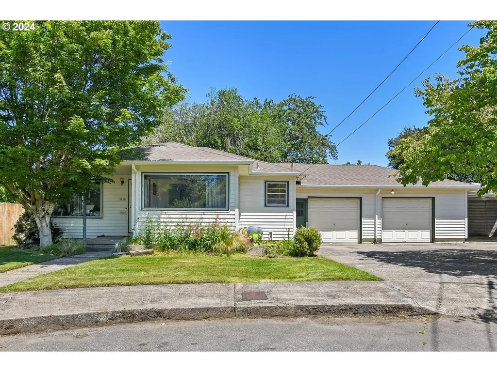 5955 Se Tibbetts Street Portland OR 97206