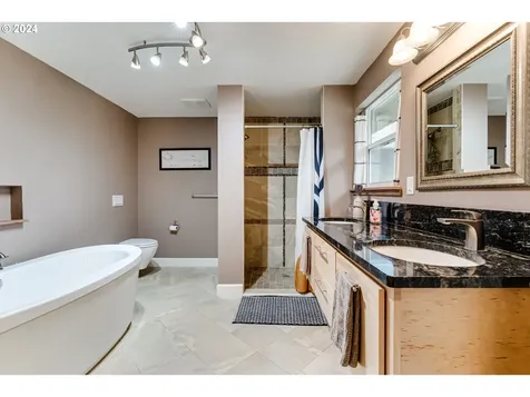 87893 Green Hill Road Eugene OR 97402