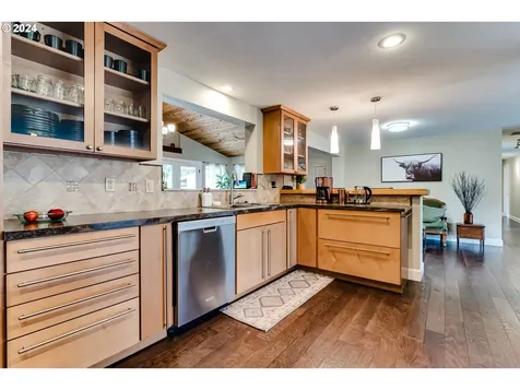 87893 Green Hill Road Eugene OR 97402