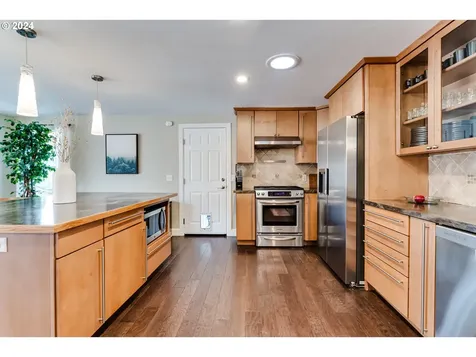 87893 Green Hill Road Eugene OR 97402