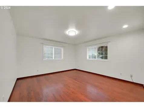 1129 7th Street Springfield OR 97477
