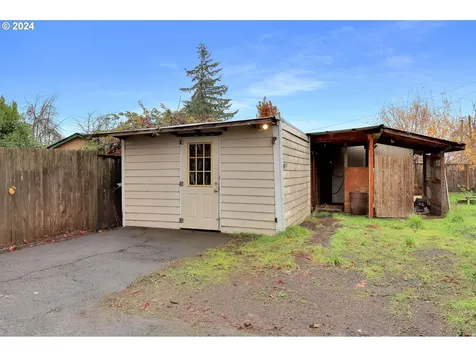 1129 7th Street Springfield OR 97477
