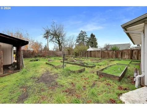 1129 7th Street Springfield OR 97477