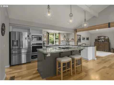 17802 Hillside Way Lake Oswego OR 97034