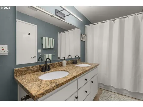 17802 Hillside Way Lake Oswego OR 97034