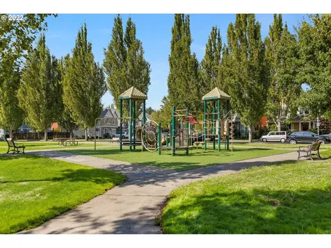 1030 Se Westerland Street Hillsboro OR 97123