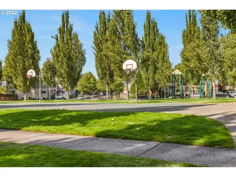 1030 Se Westerland Street Hillsboro OR 97123
