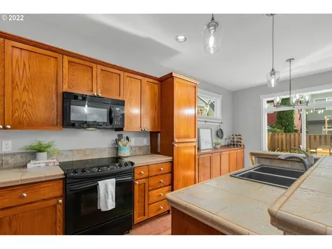 1030 Se Westerland Street Hillsboro OR 97123