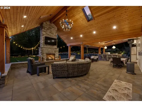 18617 NE Peaceful Drive Brush Prairie WA 98606