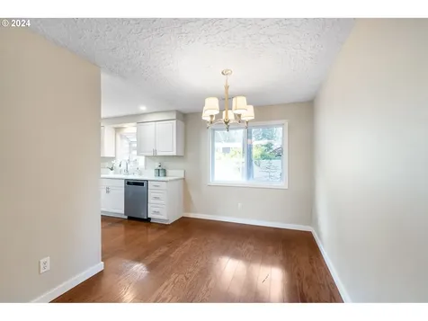 15321 NE 43rd Street Vancouver WA 98682
