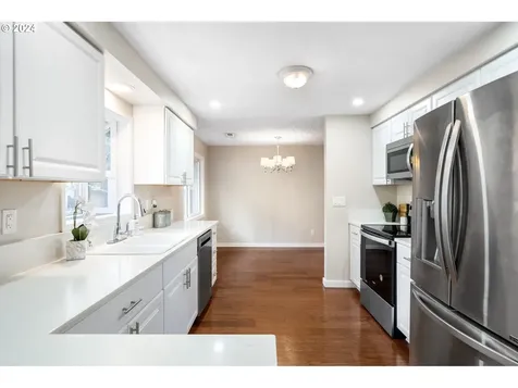 15321 NE 43rd Street Vancouver WA 98682