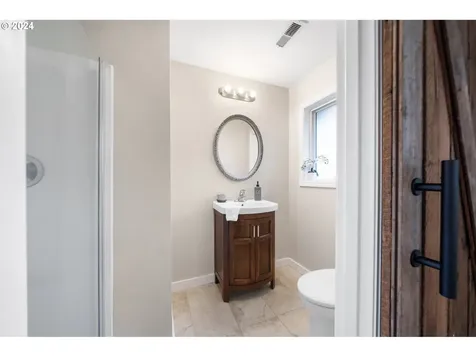 15321 NE 43rd Street Vancouver WA 98682