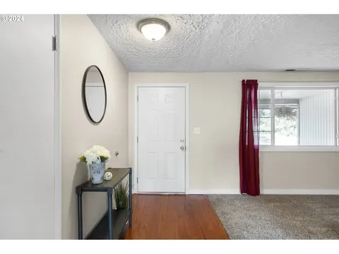 15321 NE 43rd Street Vancouver WA 98682