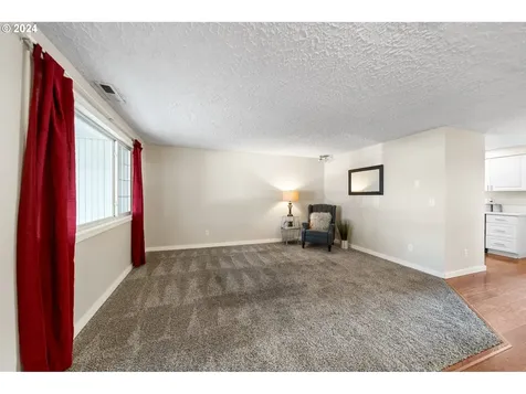 15321 NE 43rd Street Vancouver WA 98682