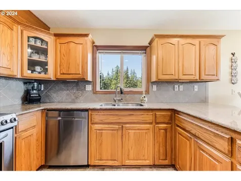 20598 S Upper Highland Road Beavercreek OR 97004