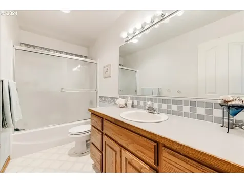 20598 S Upper Highland Road Beavercreek OR 97004