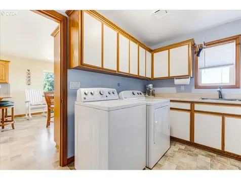 20598 S Upper Highland Road Beavercreek OR 97004