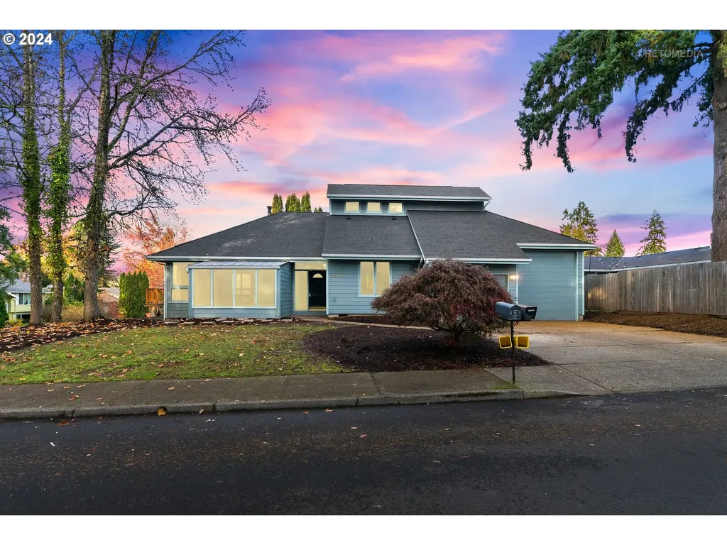 725 NW Darnielle Street Hillsboro OR 97124