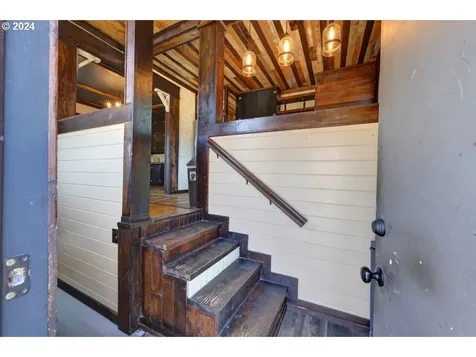 41127 Hillcrest Loop Astoria OR 97103