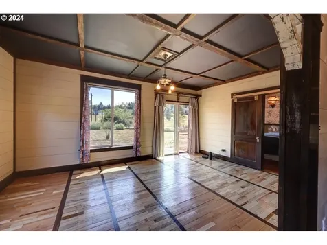 41127 Hillcrest Loop Astoria OR 97103
