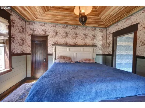 41127 Hillcrest Loop Astoria OR 97103