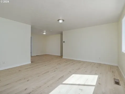10747 Se Boise Street Portland OR 97266