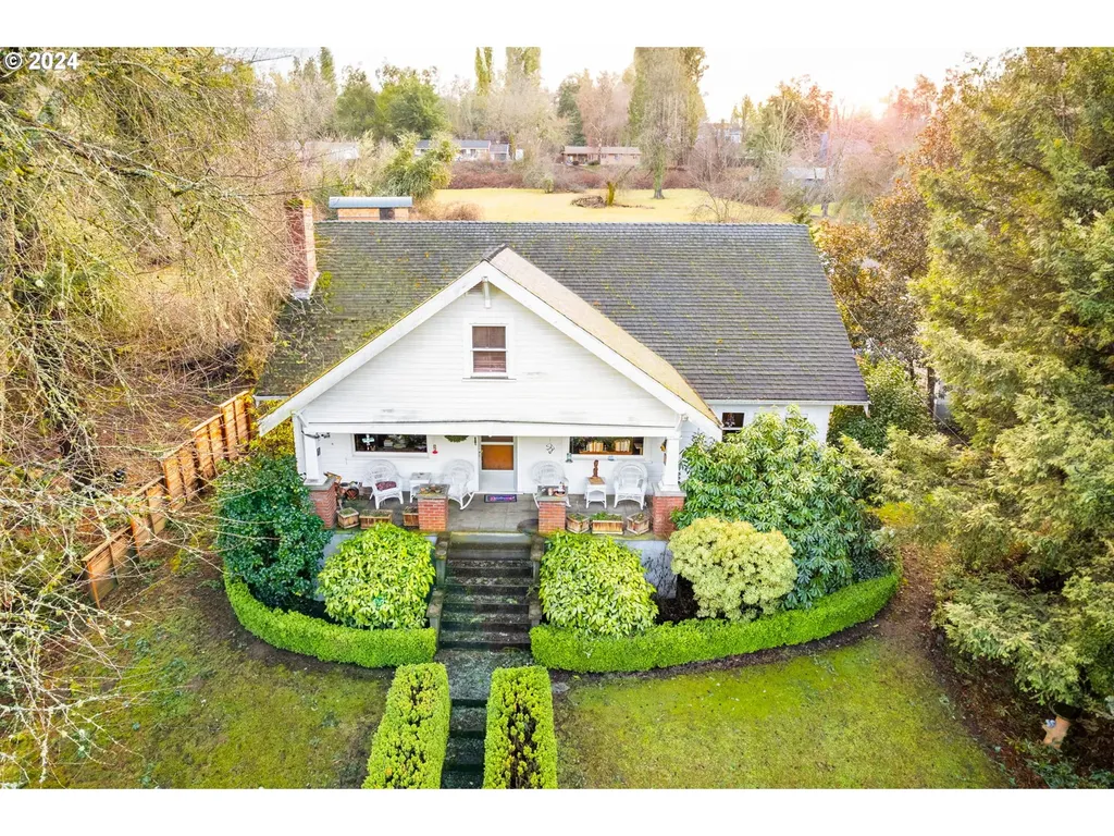 6140 SW Canby Street Portland OR 97219