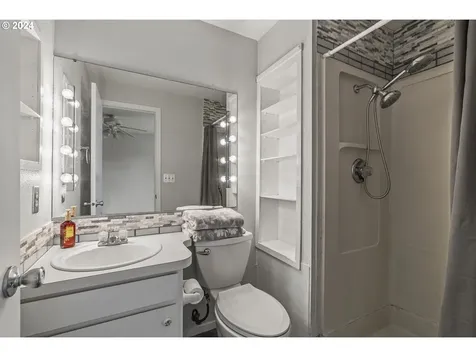 1110 Nw 138th Way Vancouver WA 98685
