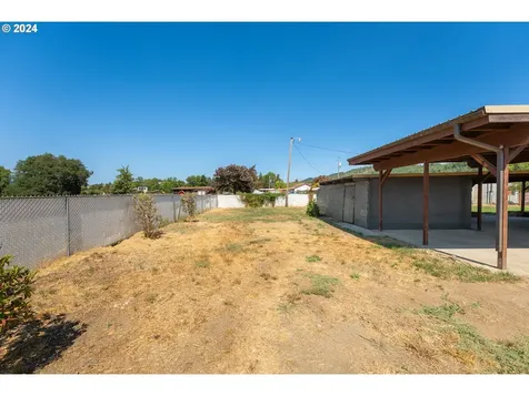 141 Goodman Avenue Oakland OR 97462