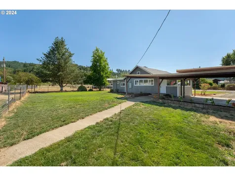 141 Goodman Avenue Oakland OR 97462
