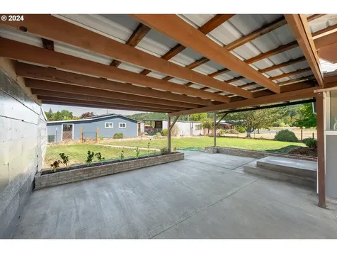 141 Goodman Avenue Oakland OR 97462