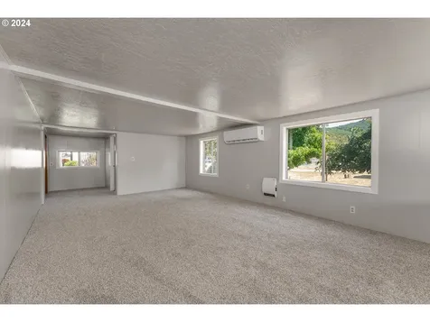 141 Goodman Avenue Oakland OR 97462