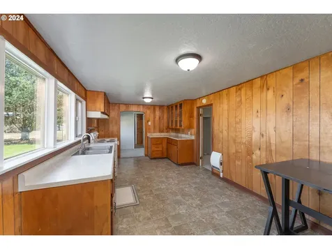 141 Goodman Avenue Oakland OR 97462