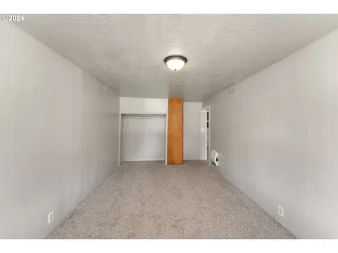 141 Goodman Avenue Oakland OR 97462