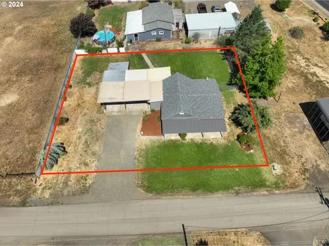 141 Goodman Avenue Oakland OR 97462