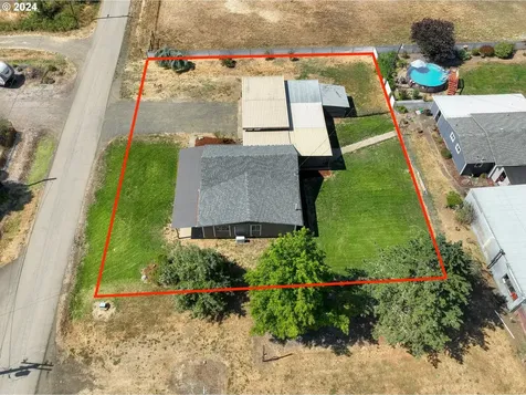 141 Goodman Avenue Oakland OR 97462