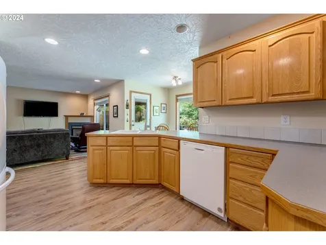 481 Nw Hillcrest Street Mcminnville OR 97128