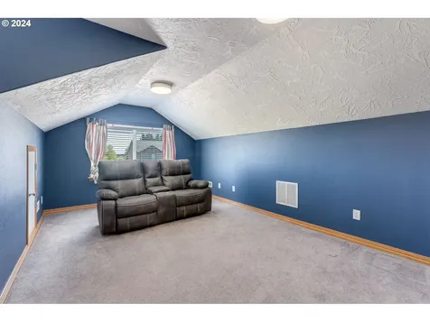 481 Nw Hillcrest Street Mcminnville OR 97128