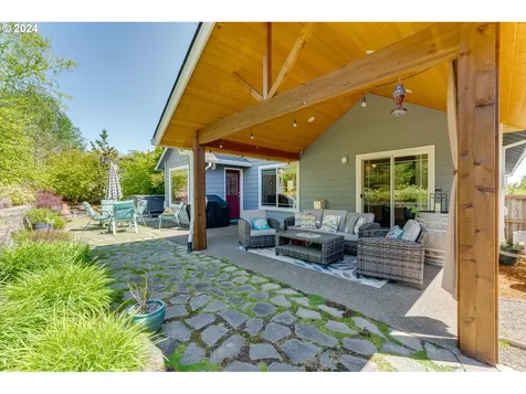 481 Nw Hillcrest Street Mcminnville OR 97128