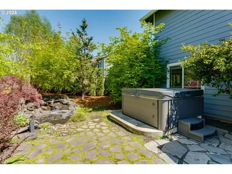 481 Nw Hillcrest Street Mcminnville OR 97128
