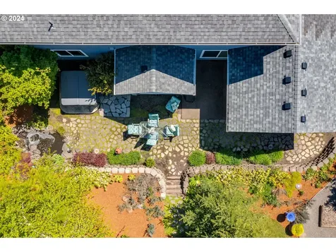 481 Nw Hillcrest Street Mcminnville OR 97128