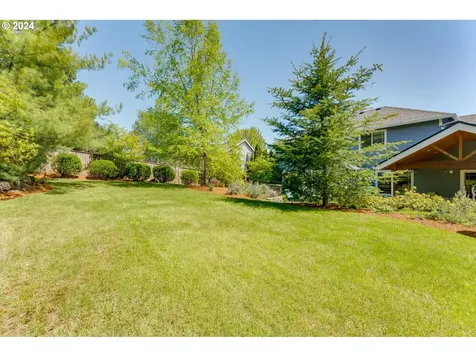 481 Nw Hillcrest Street Mcminnville OR 97128