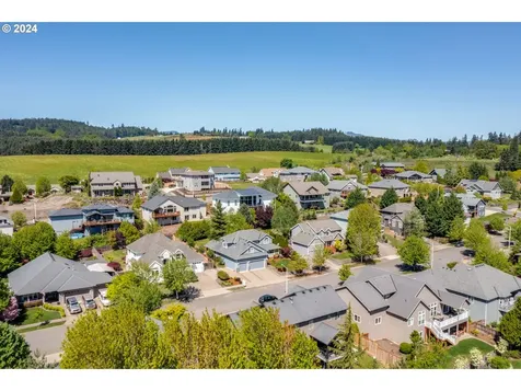 481 Nw Hillcrest Street Mcminnville OR 97128