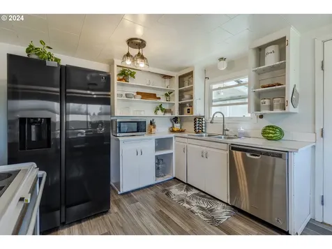 447 19th Street Springfield OR 97477
