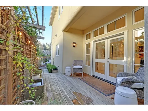 6439 SW Raleighwood Court Portland OR 97221