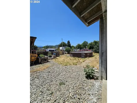 161 Esther Court Myrtle Creek OR 97457