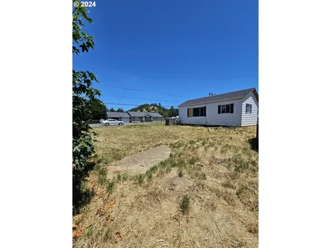 161 Esther Court Myrtle Creek OR 97457