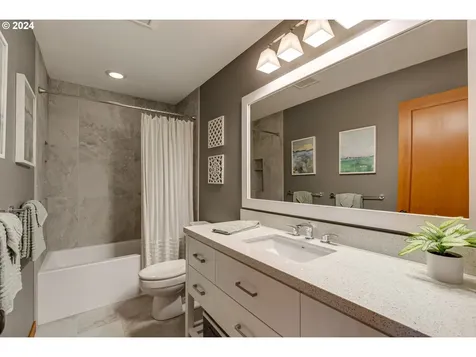 4778 Nw Neskowin Place Portland OR 97229